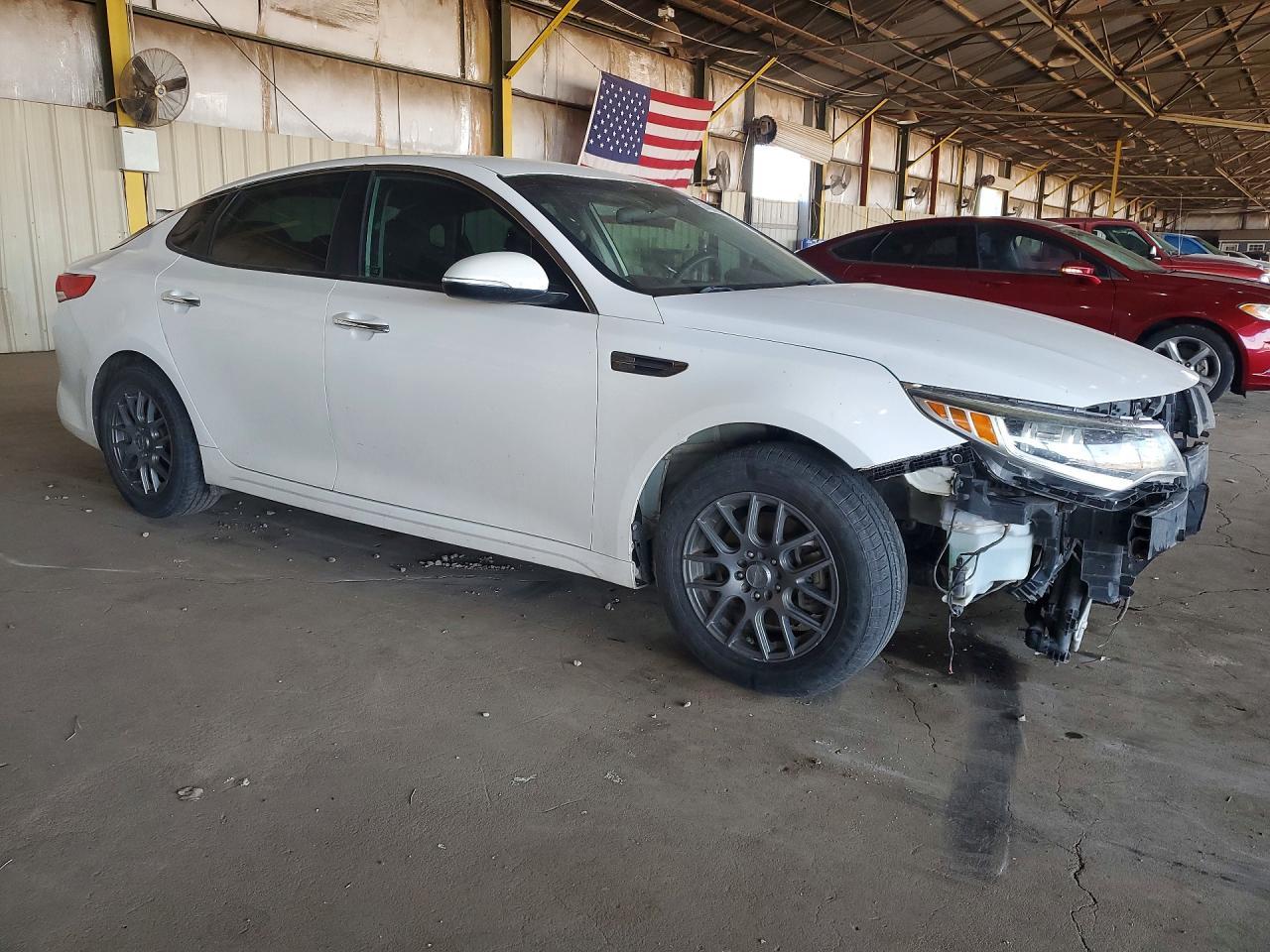 2018 Kia Optima Lx - Image 4
