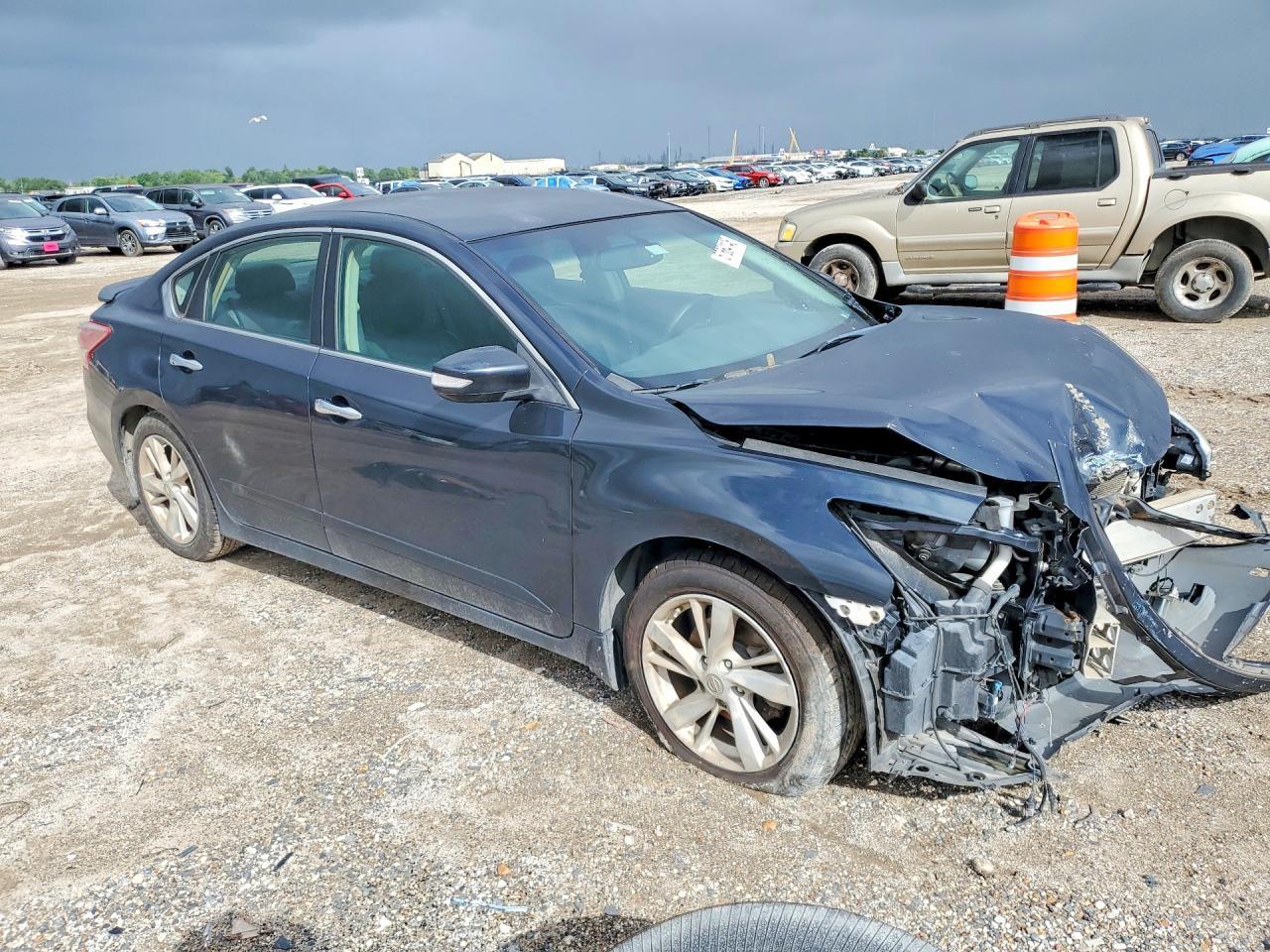 2013 Nissan Altima 2.5 - Image 4
