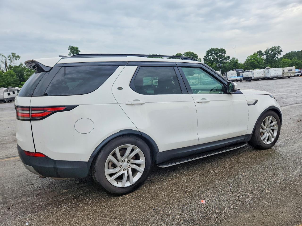 2018 Land Rover Discovery Hse - Фото 3
