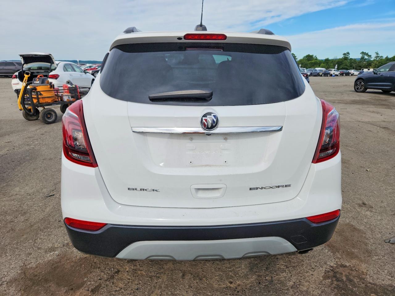 2017 Buick Encore Essence - Фото 6