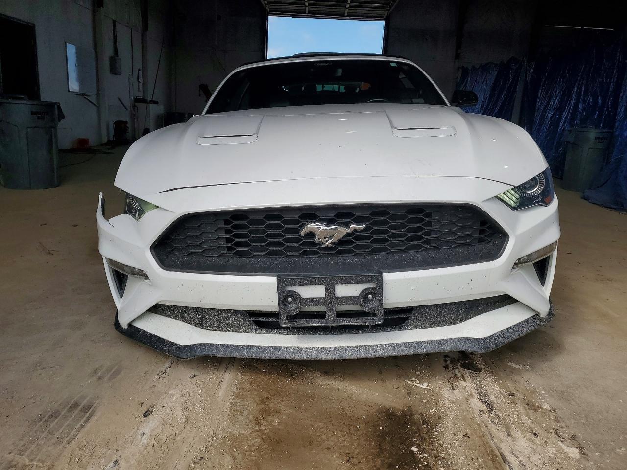 2023 Ford Mustang - Фото 5