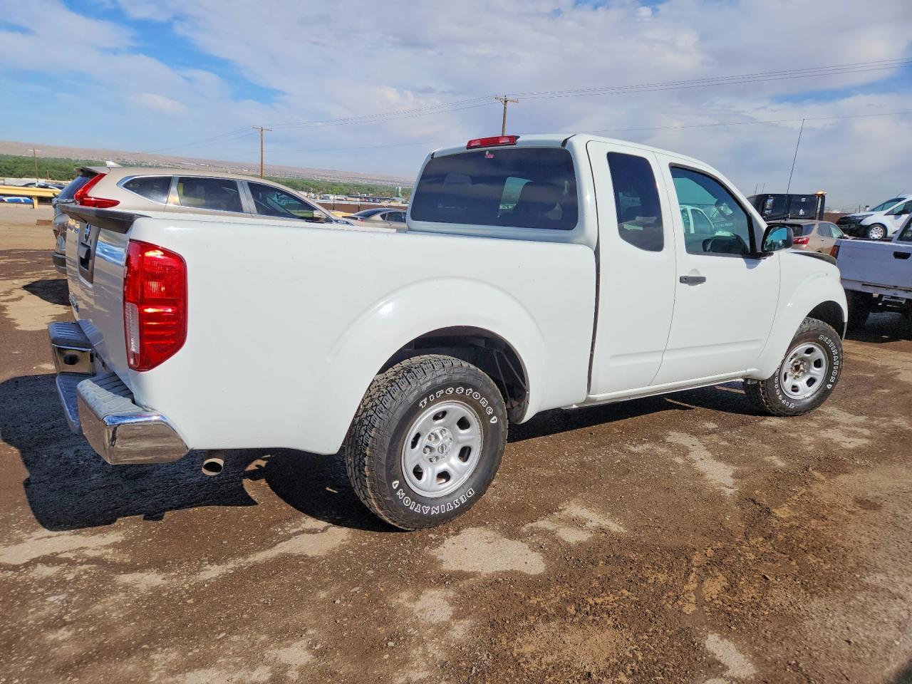 2016 Nissan Frontier S - Фото 3