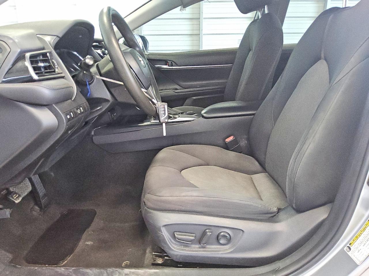 2019 Toyota Camry Le - Image 7