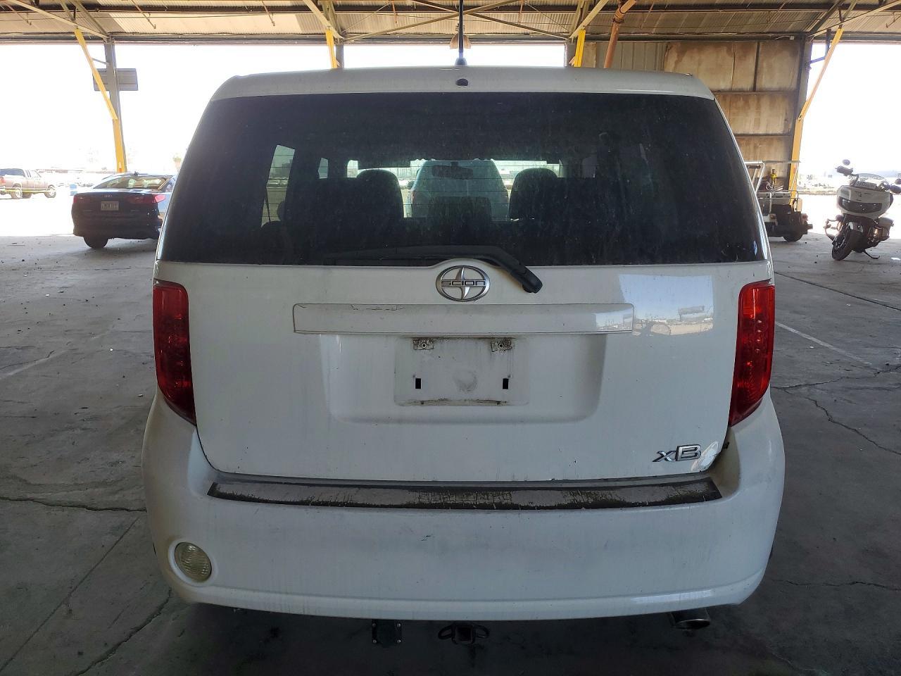 2009 Toyota Scion Xb - Image 6