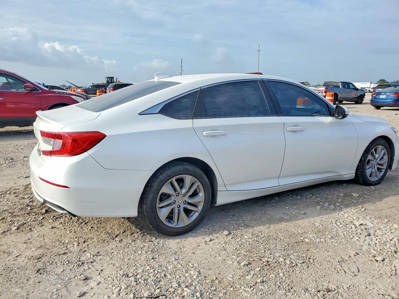 2020 Honda Accord Lx - Фото 3