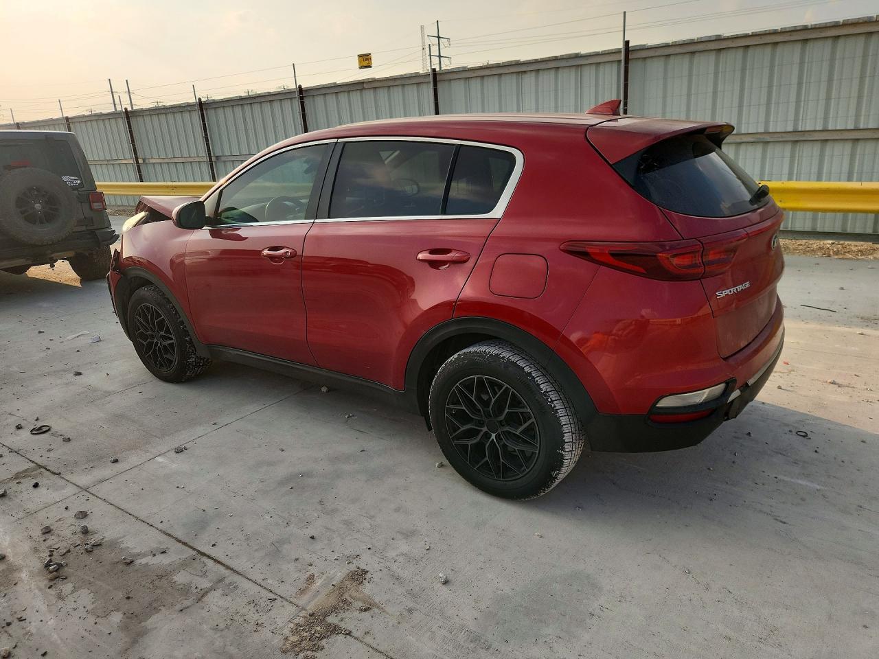 2021 Kia Sportage Lx - Image 2