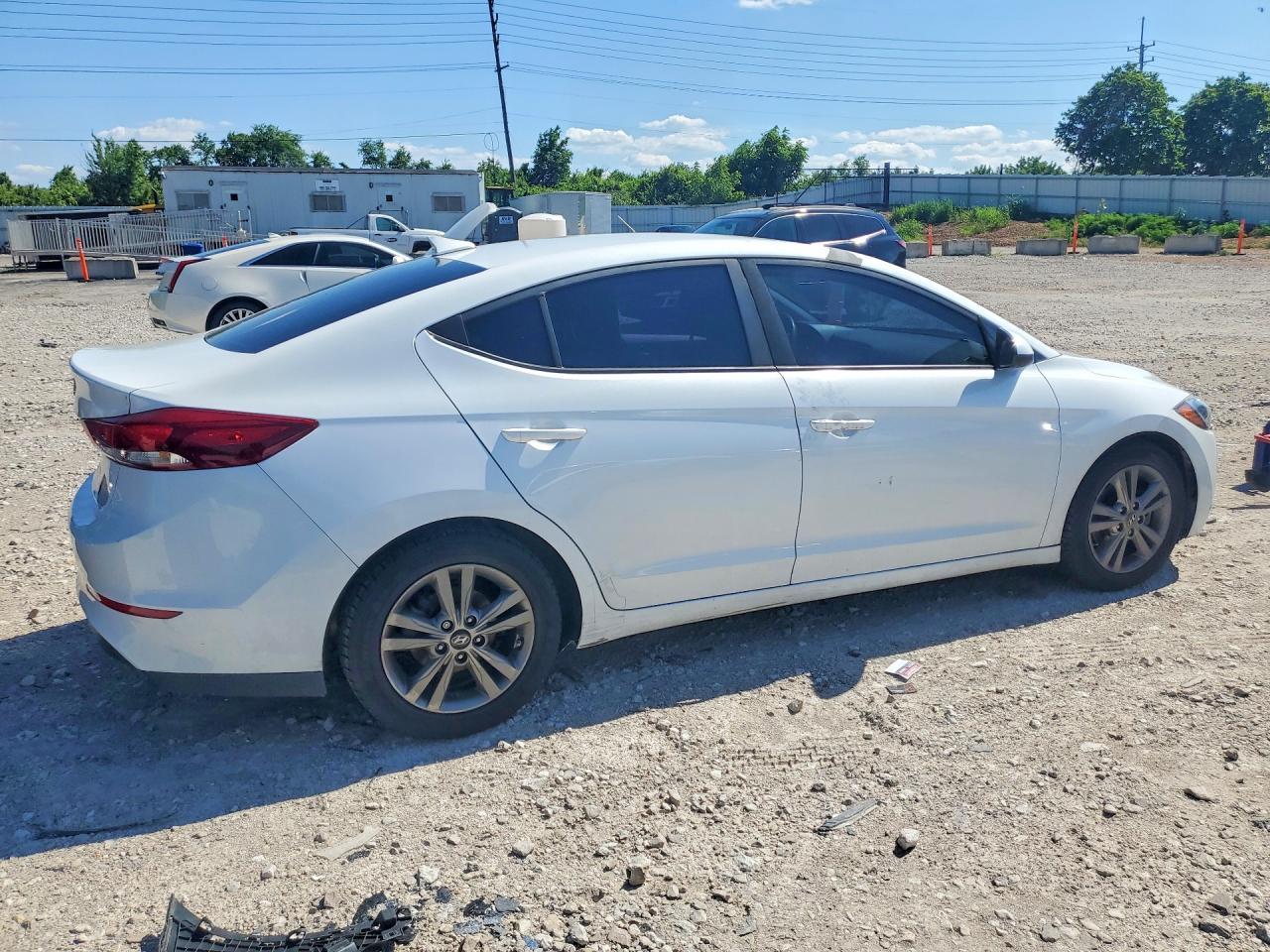2018 Hyundai Elantra Sel - Фото 3