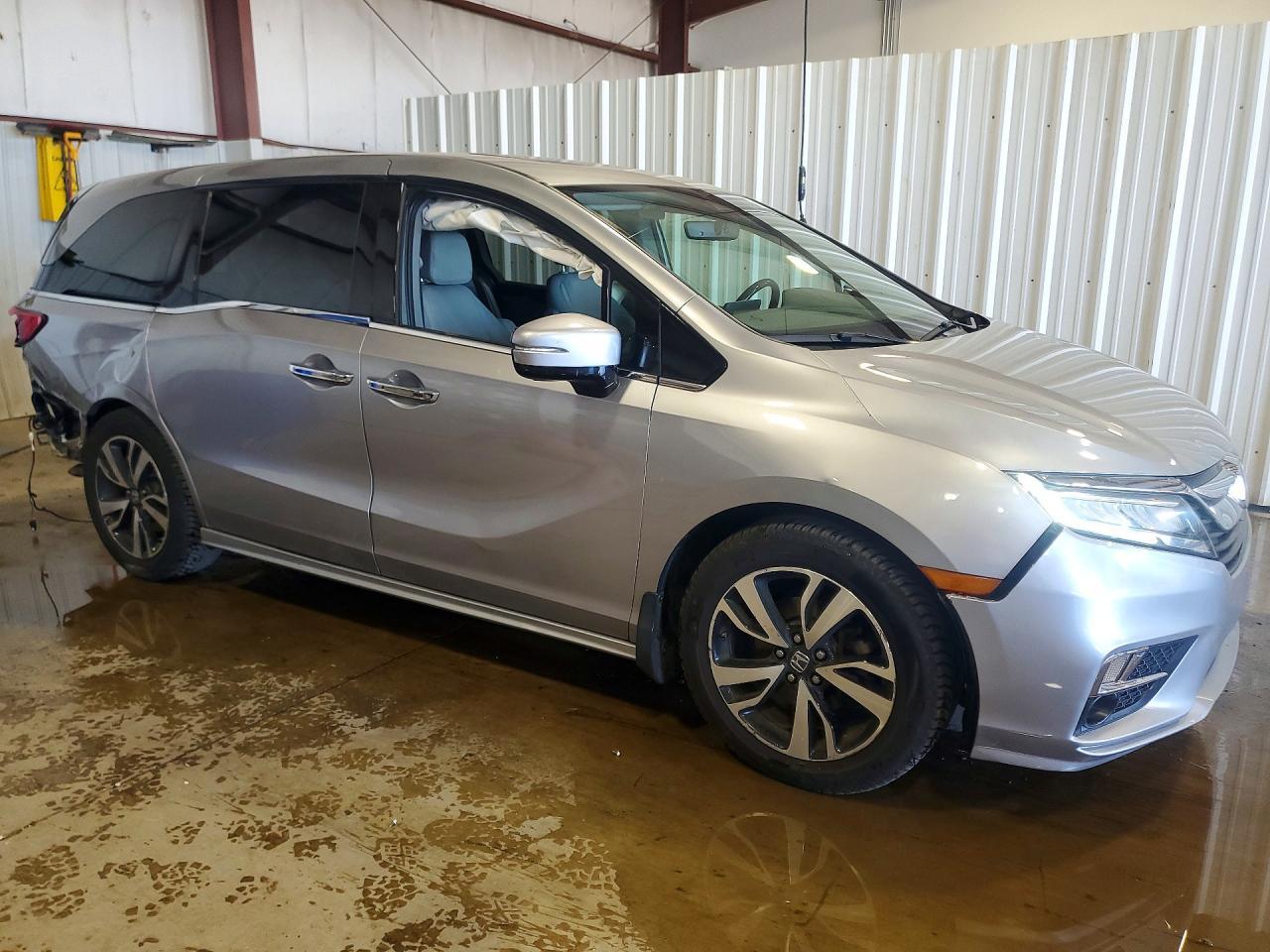 2018 Honda Odyssey Elite - Фото 4