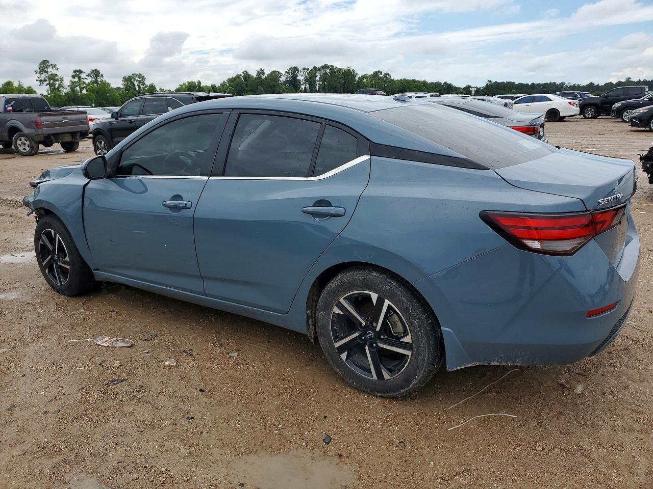 2025 Nissan Sentra Sv - Image 2