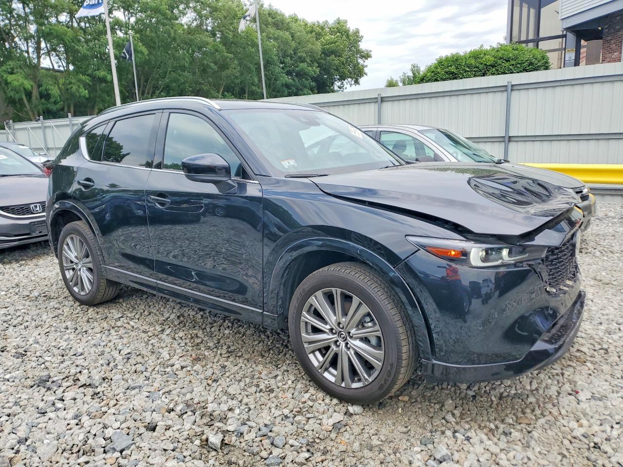 2023 Mazda Cx-5 Signature - Image 4