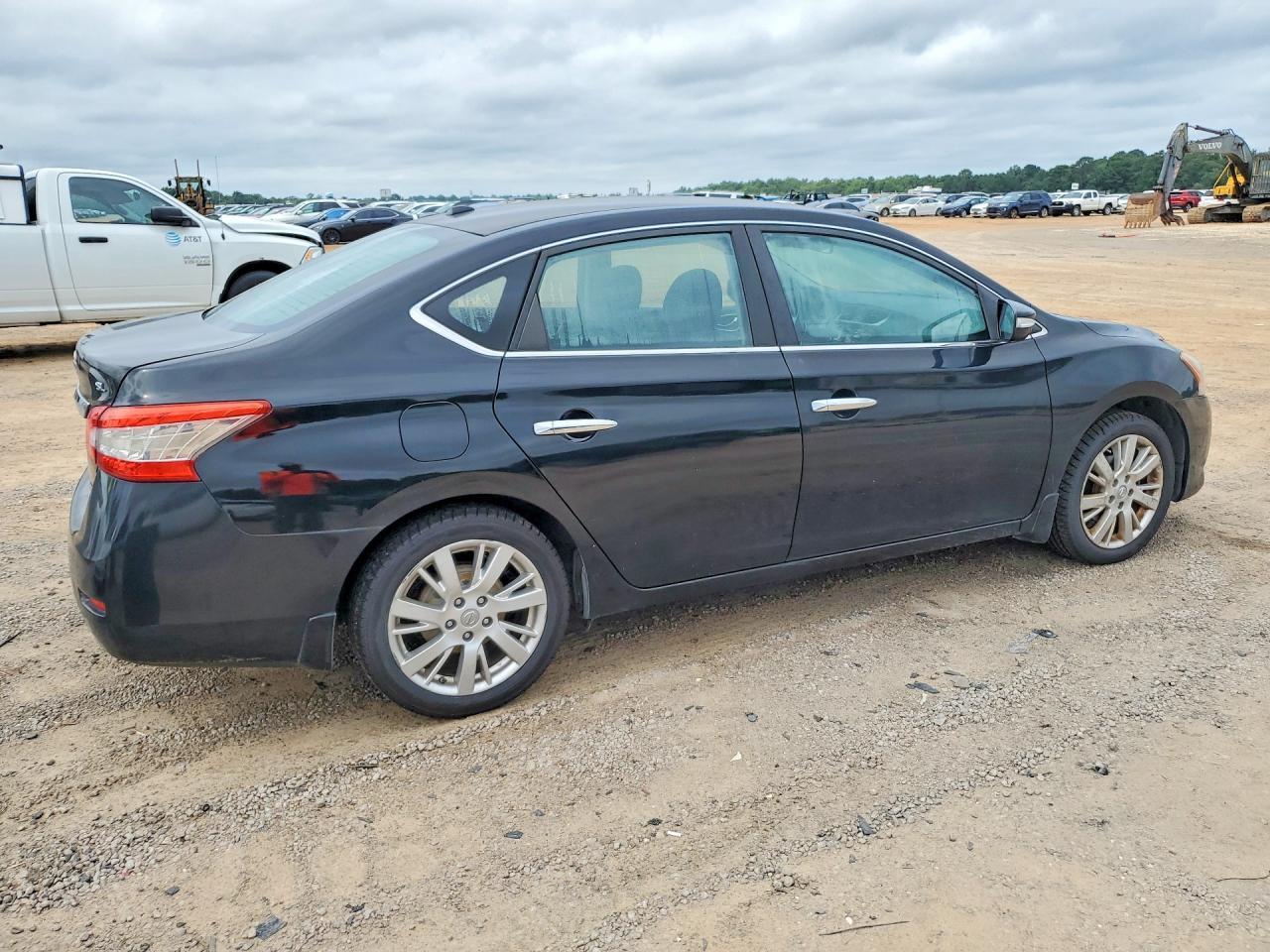 2013 Nissan Sentra S - Фото 3