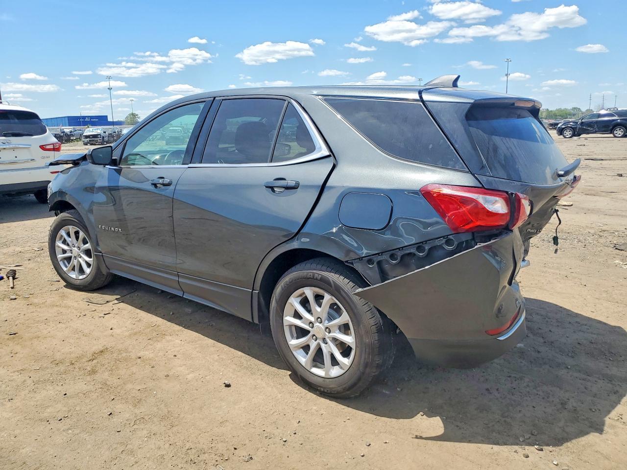 2020 Chevrolet Equinox Lt - Фото 2