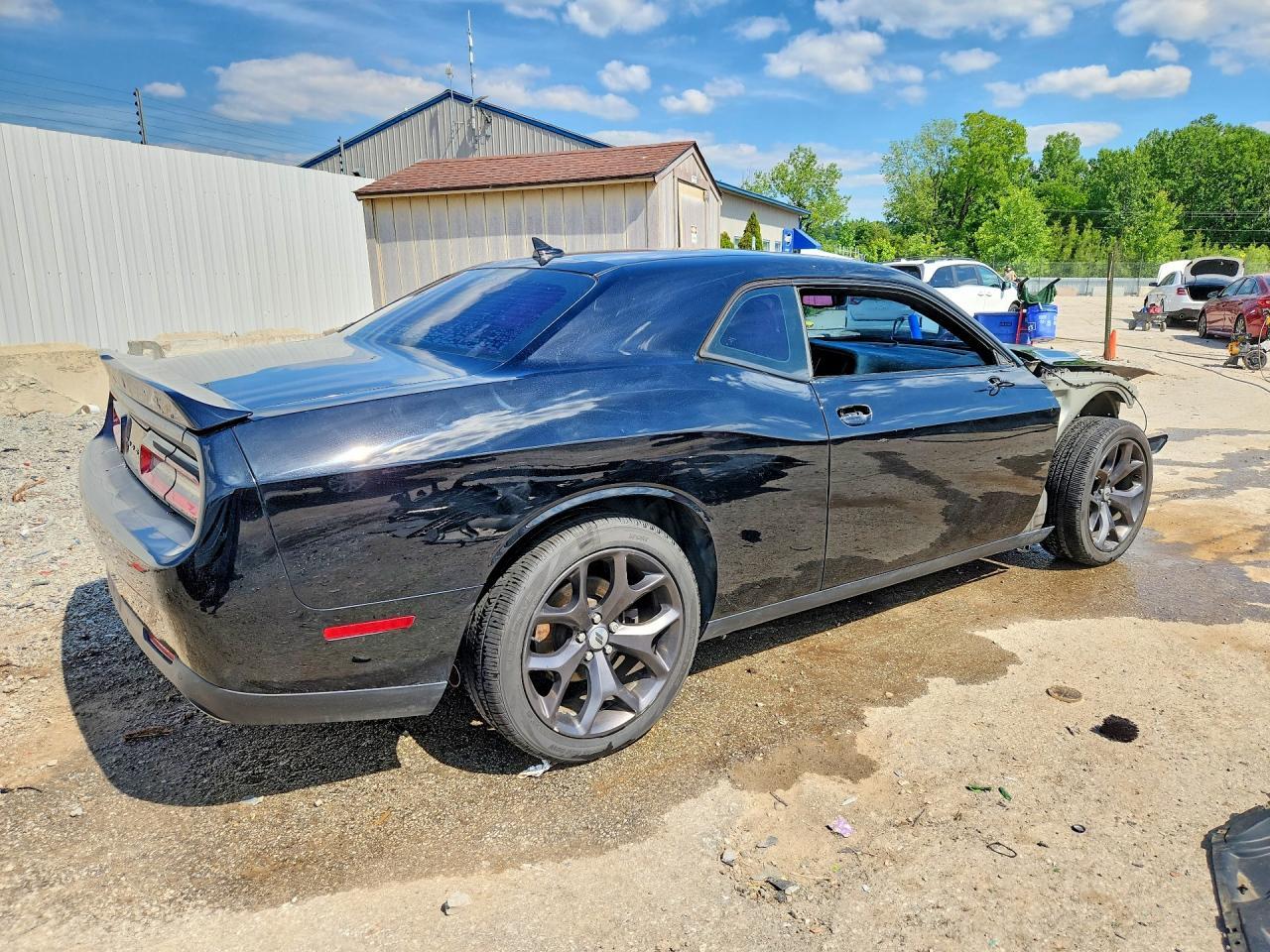2018 Dodge Challenger R - Фото 3