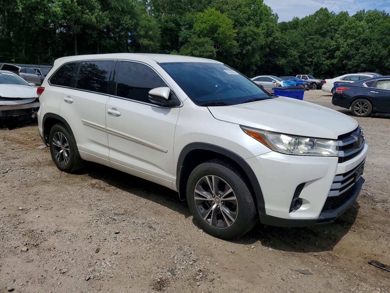 2018 Toyota Highlander Le - Фото 4