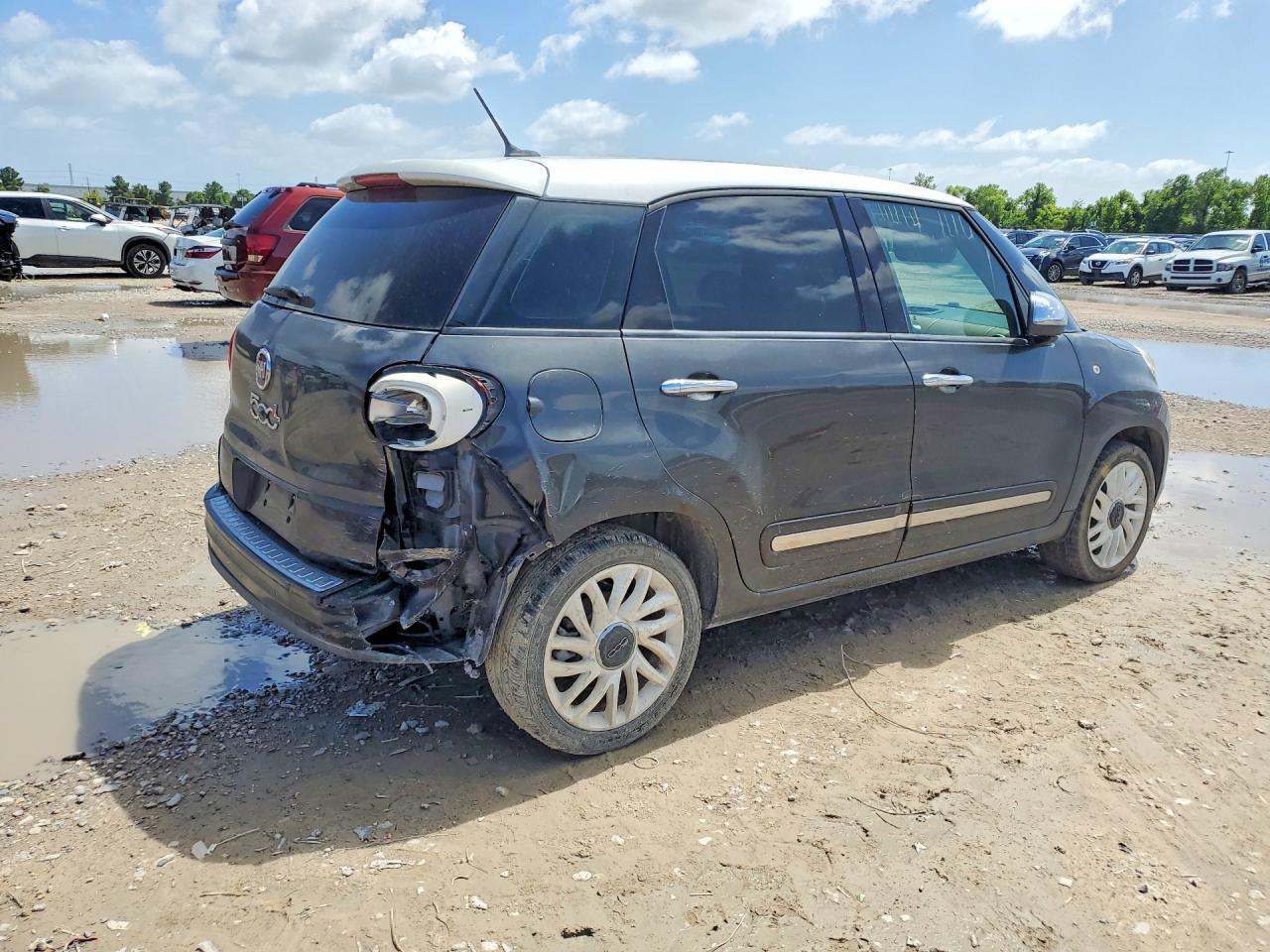 2015 Fiat 500L Lounge - Image 3