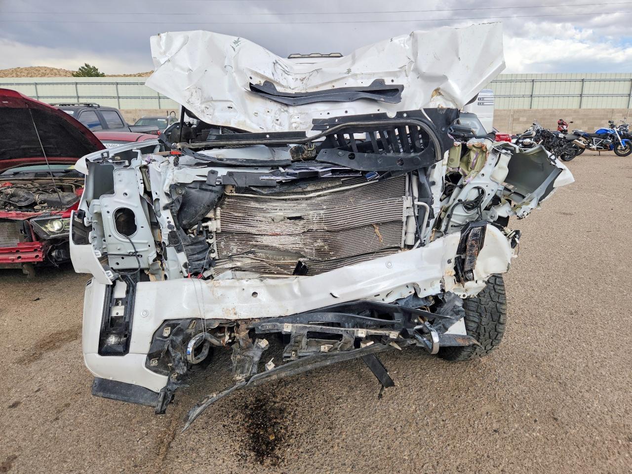 2024 GMC Sierra 2500 Hd Denal - Image 5