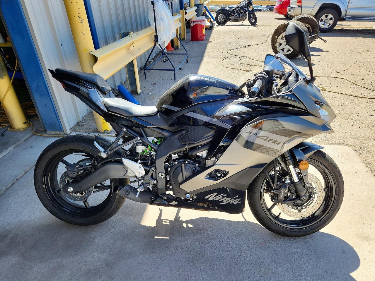 2026 Kawasaki Zx400 S