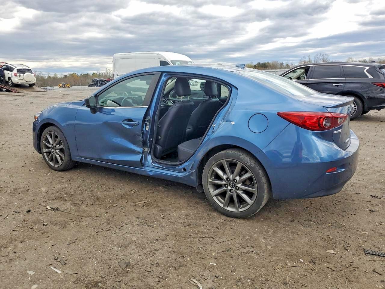 2018 Mazda 3 - Image 2
