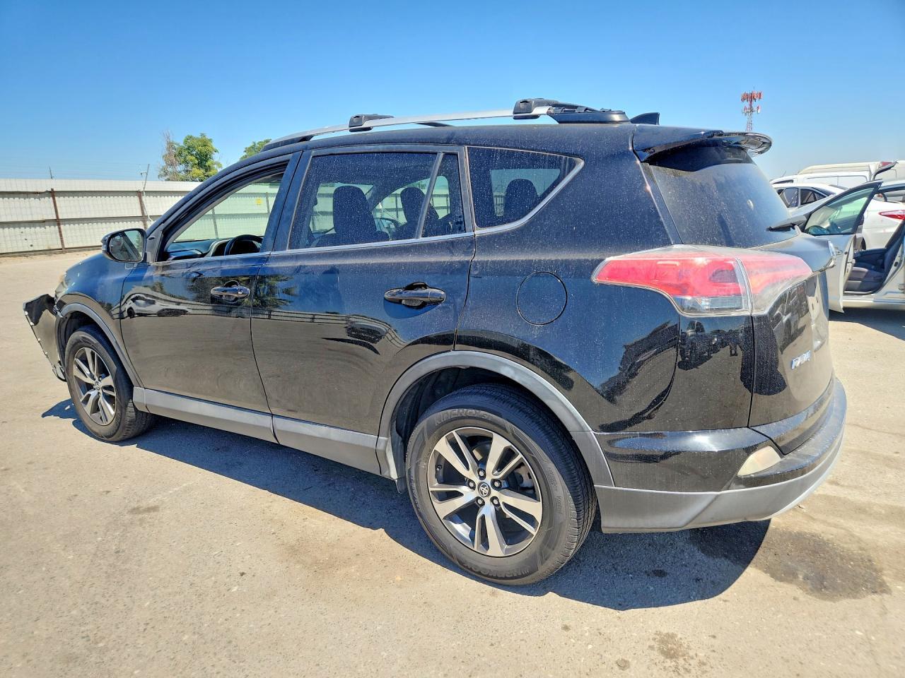 2016 Toyota Rav4 Xle - Фото 2