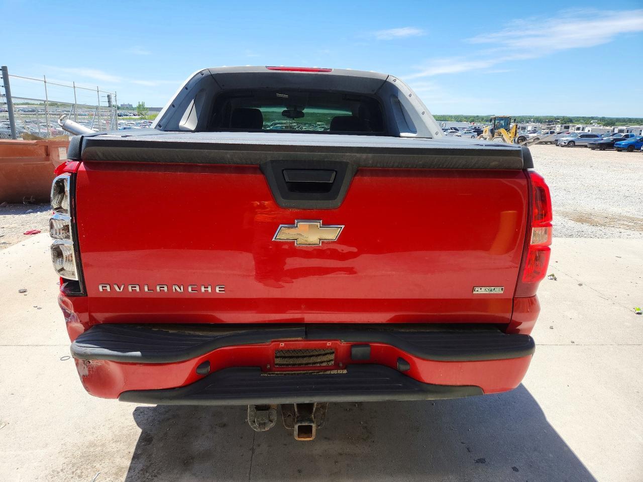 2011 Chevrolet Avalanche Ls - Фото 6