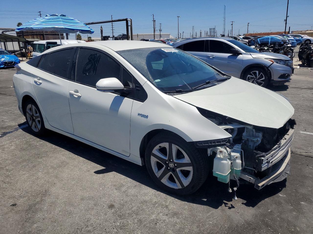 2016 Toyota Prius Four Touring - Фото 4