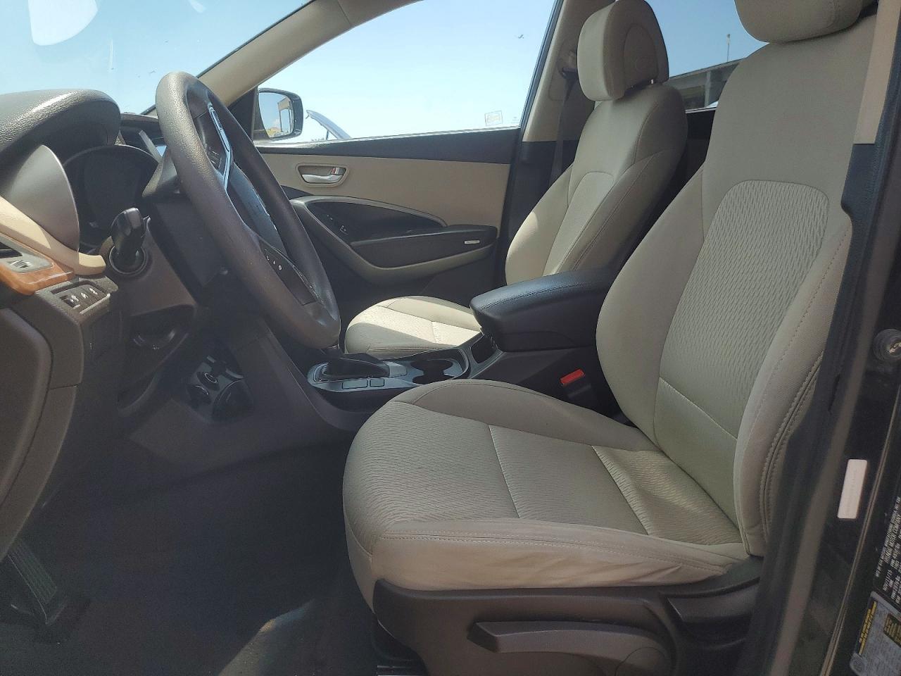 2016 Hyundai Santa Fe Sport 2.4L - Image 7