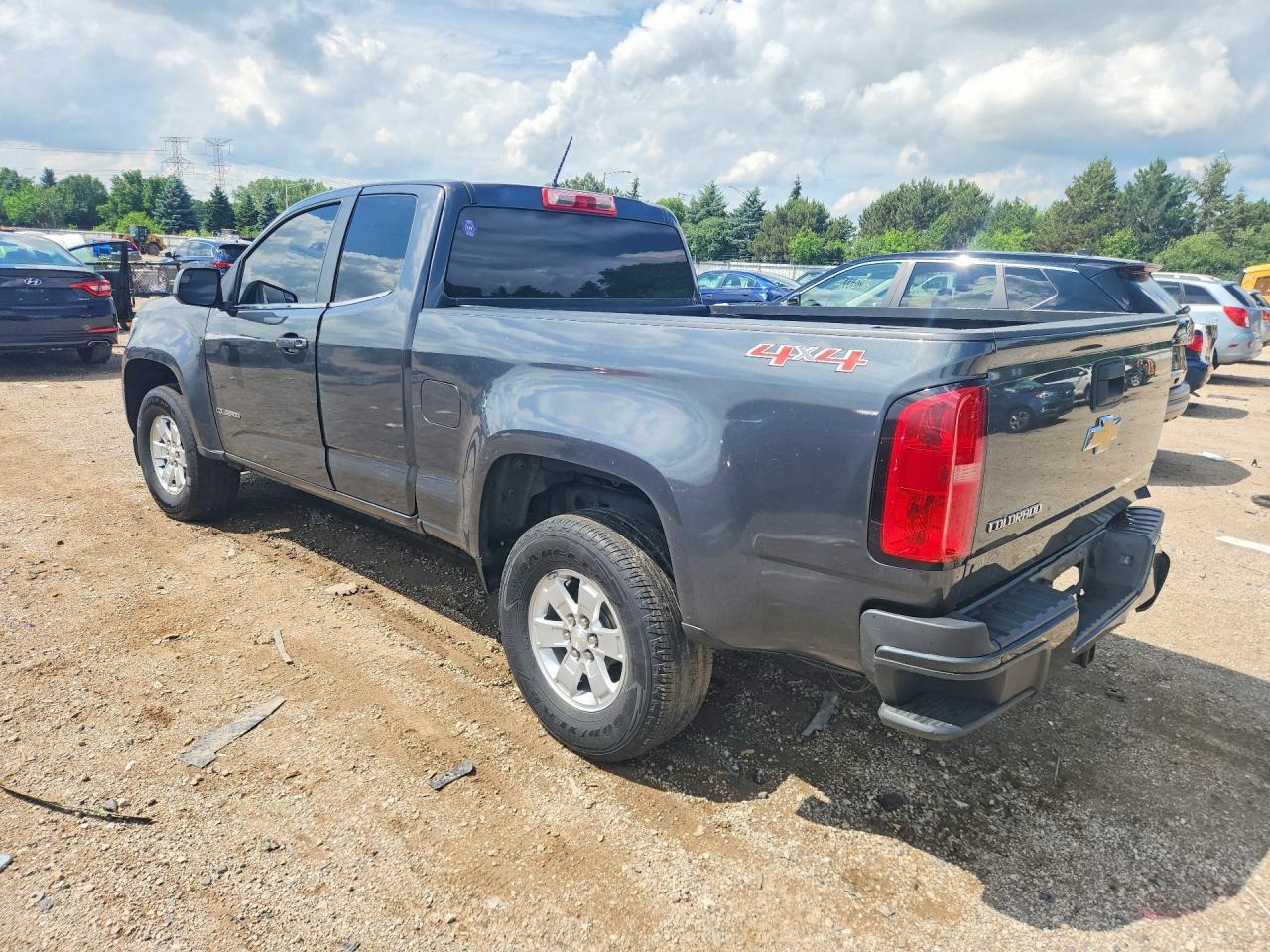 2016 Chevrolet Colorado - Фото 2