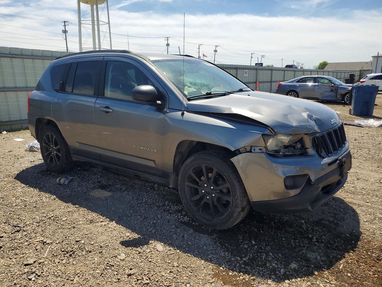 2013 Jeep Compass Latitude - Image 4