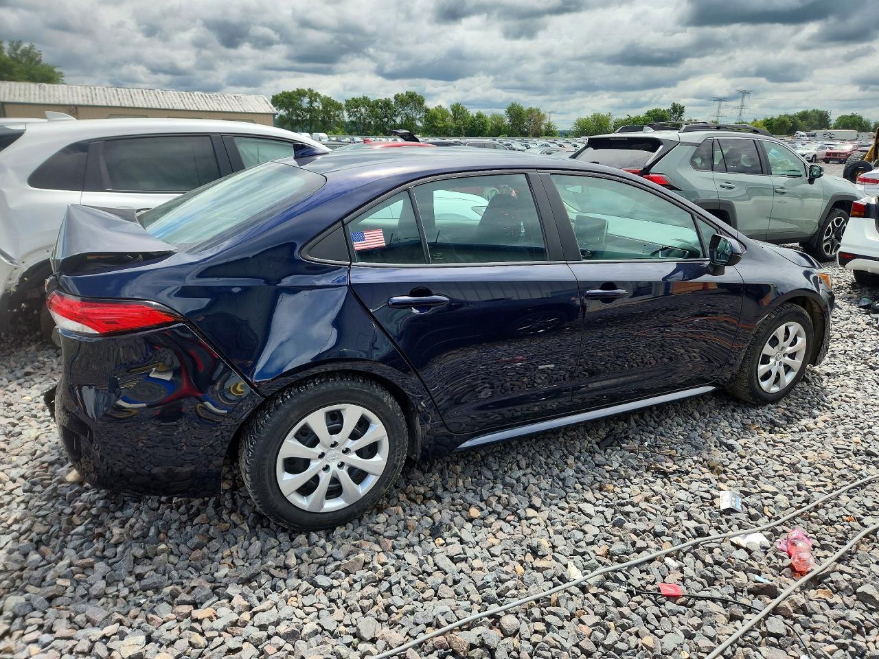 2021 Toyota Corolla Le - Image 3