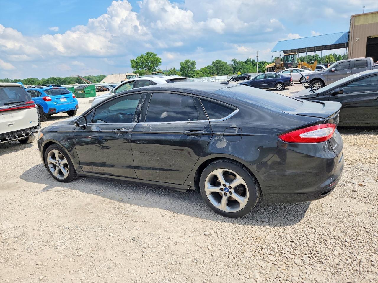 2013 Ford Fusion Se - Image 2