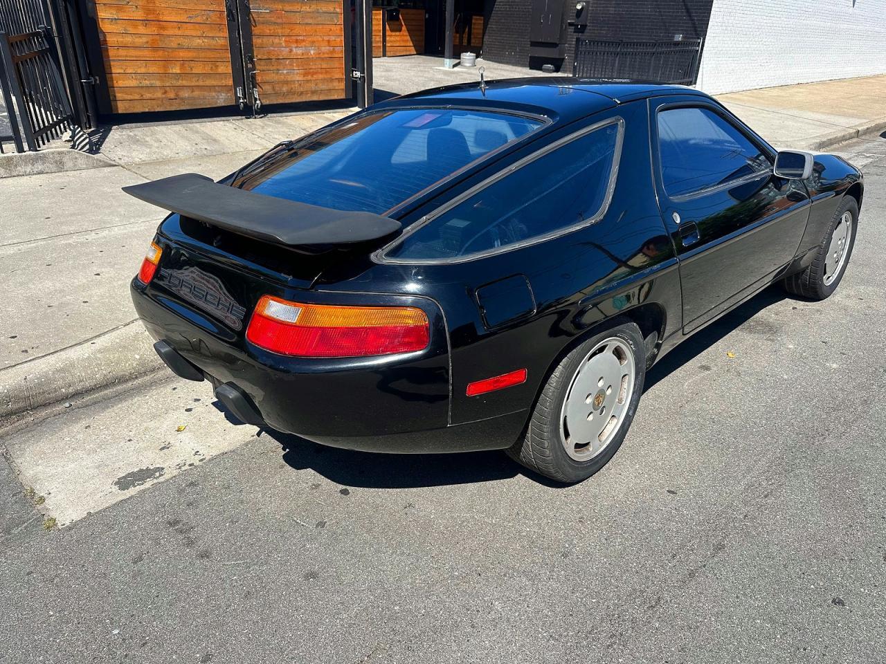1987 Porsche 928 S-4 - Фото 4