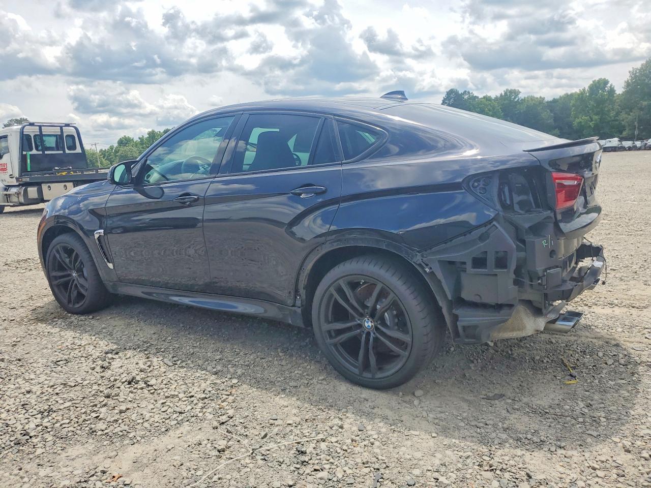 2019 BMW X6 M - Фото 2