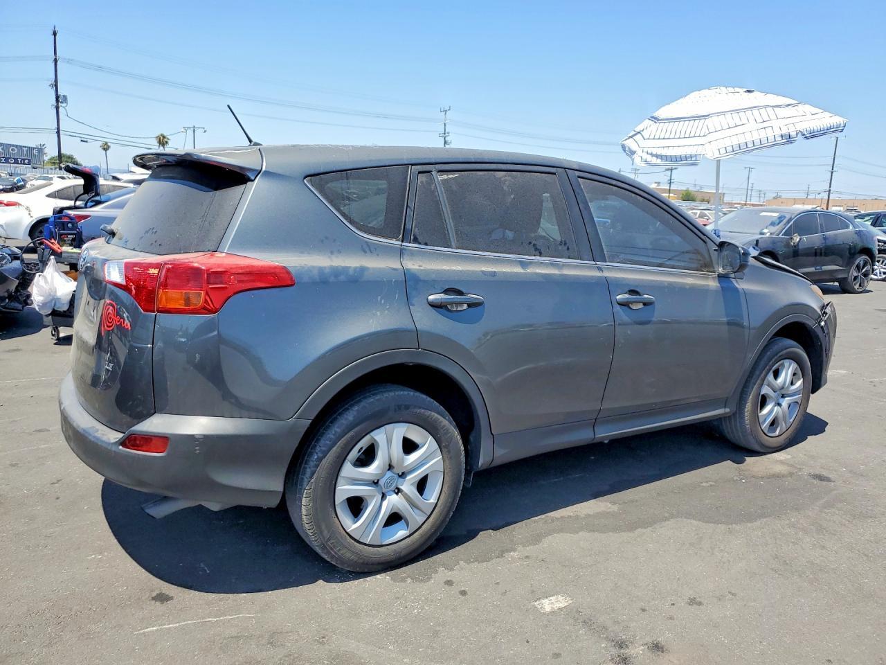 2015 Toyota Rav4 Le - Image 3