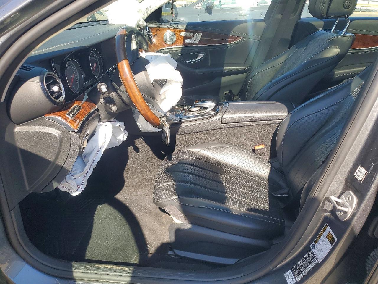 2017 Mercedes-Benz E 300 4Matic - Фото 7
