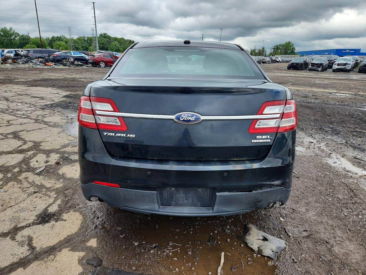 2013 Ford Taurus Sel - Фото 6