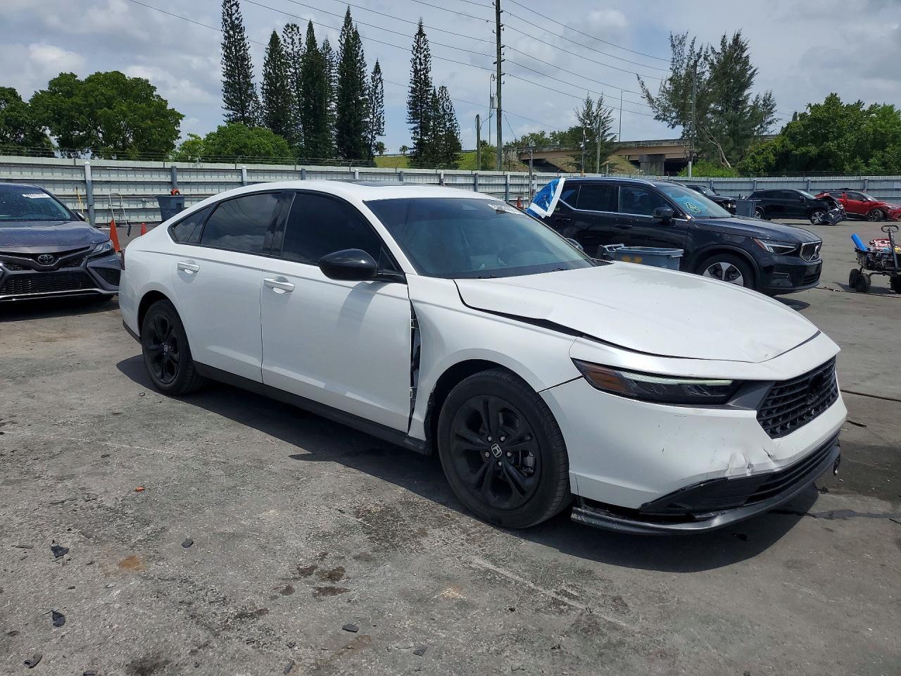 2025 Honda Accord Se - Image 4