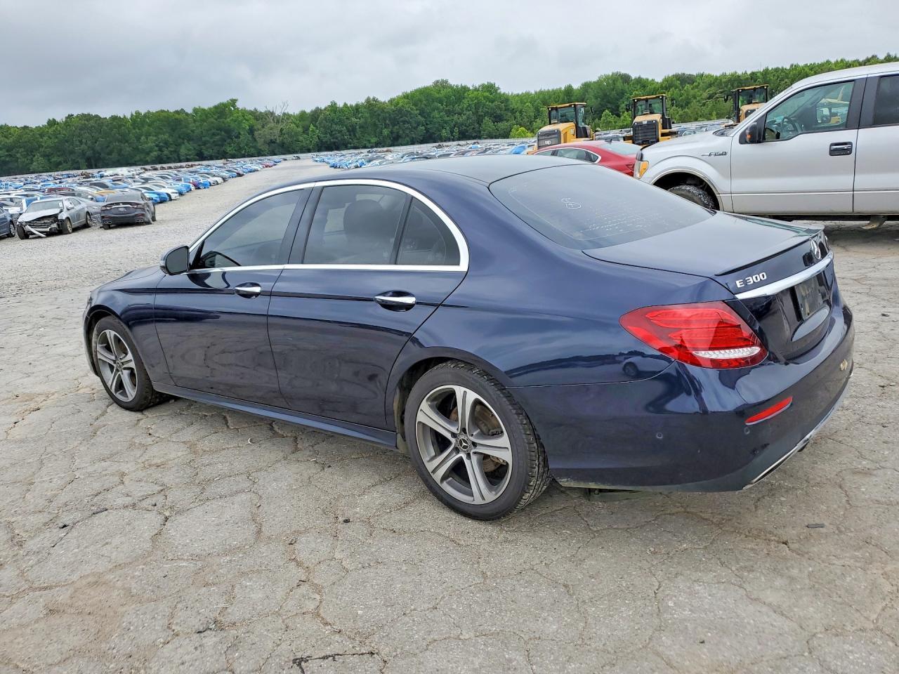 2018 Mercedes-Benz E 300 4Matic - Image 2