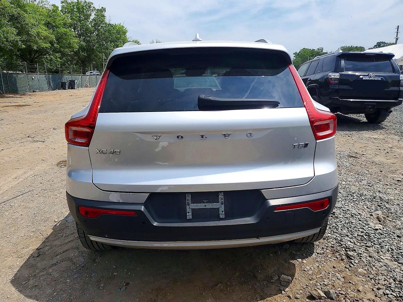 2019 Volvo Xc40 T5 Momentum - Фото 6