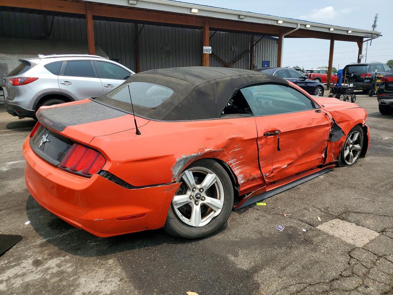 2016 Ford Mustang - Фото 3