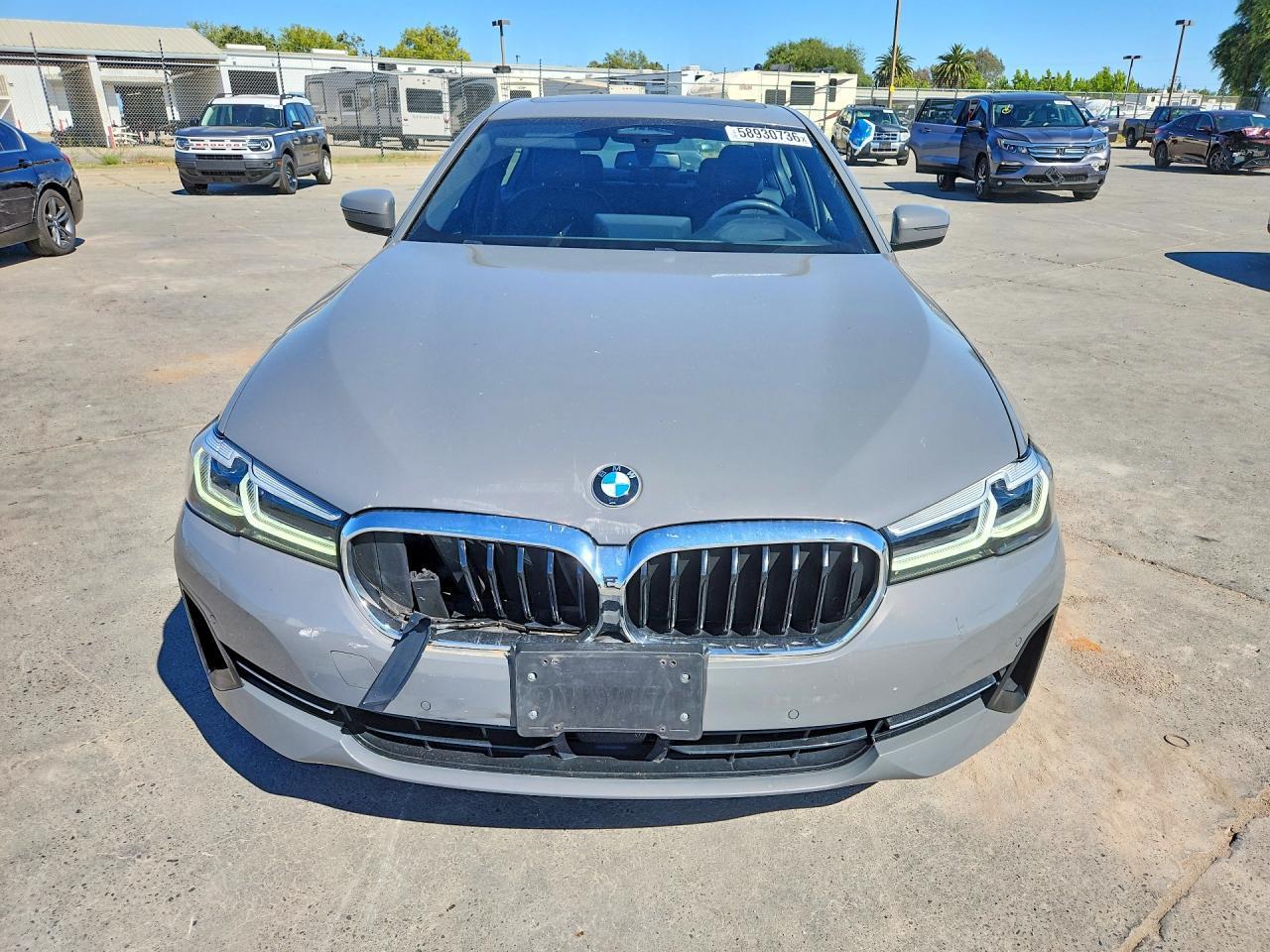 2021 BMW 530 Xi - Фото 5