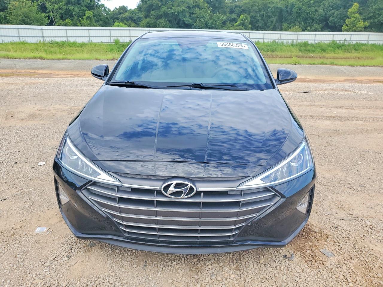 2020 Hyundai Elantra Se - Фото 5