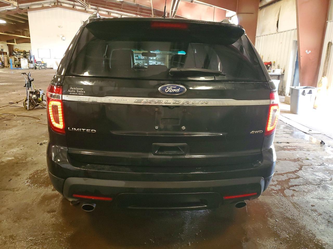 2013 Ford Explorer Limited - Image 6