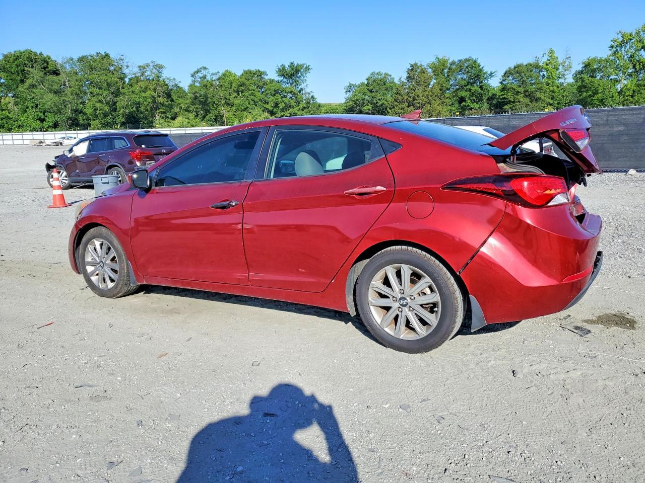 2014 Hyundai Elantra Se - Фото 2