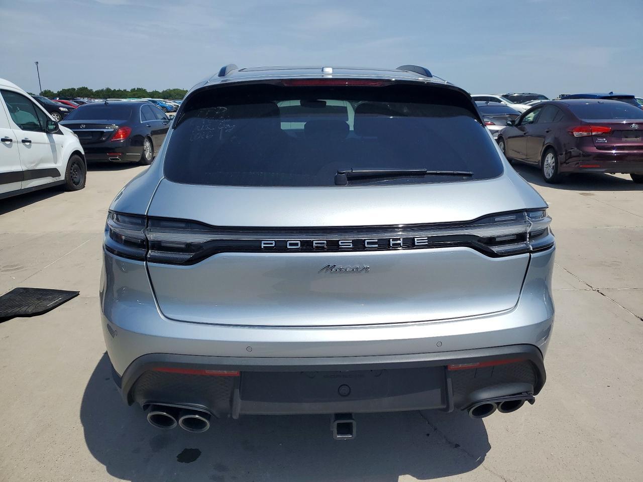 2025 Porsche Macan Base - Фото 6