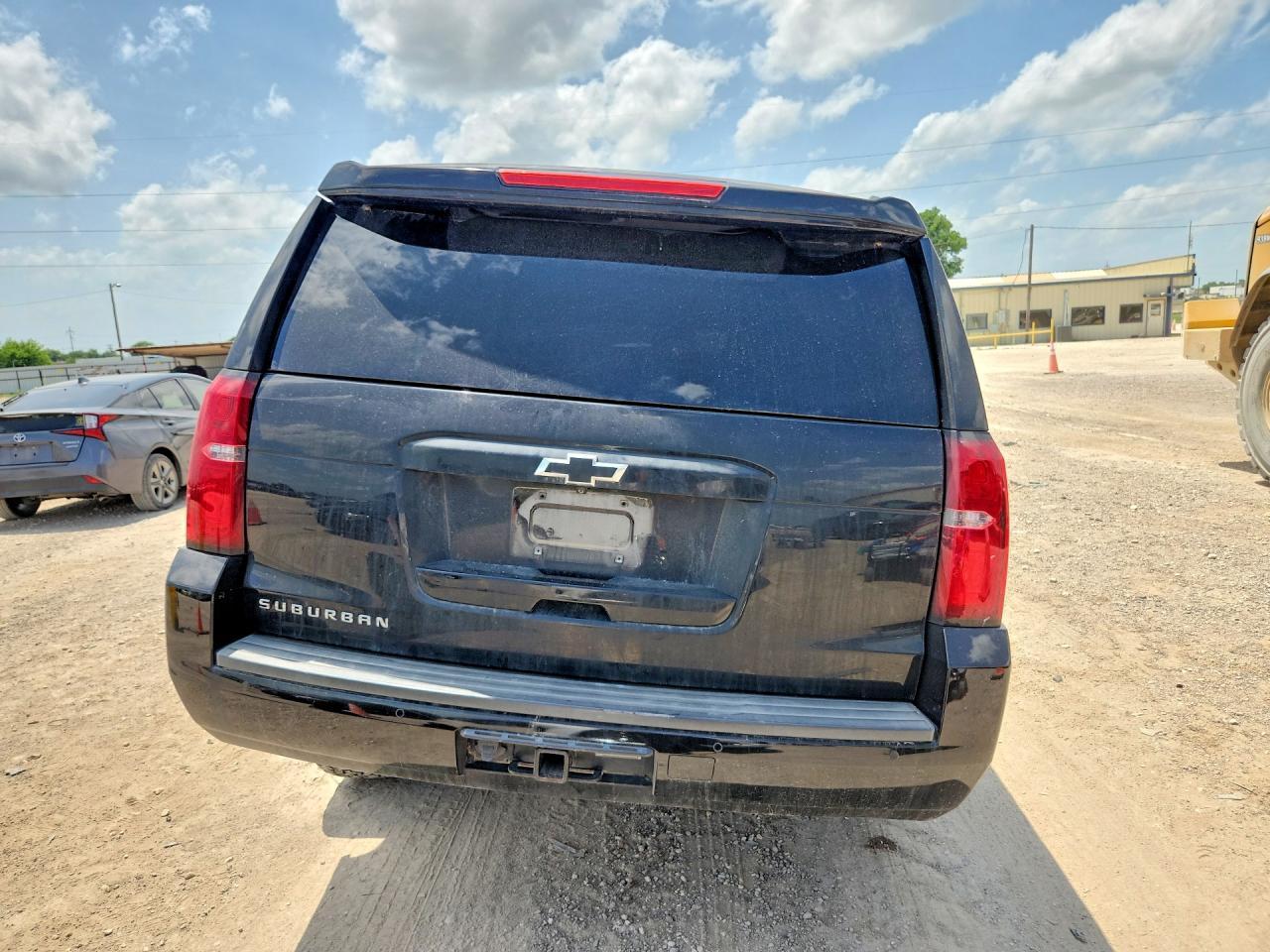 2017 Chevrolet Suburban C1500 Lt - Фото 6