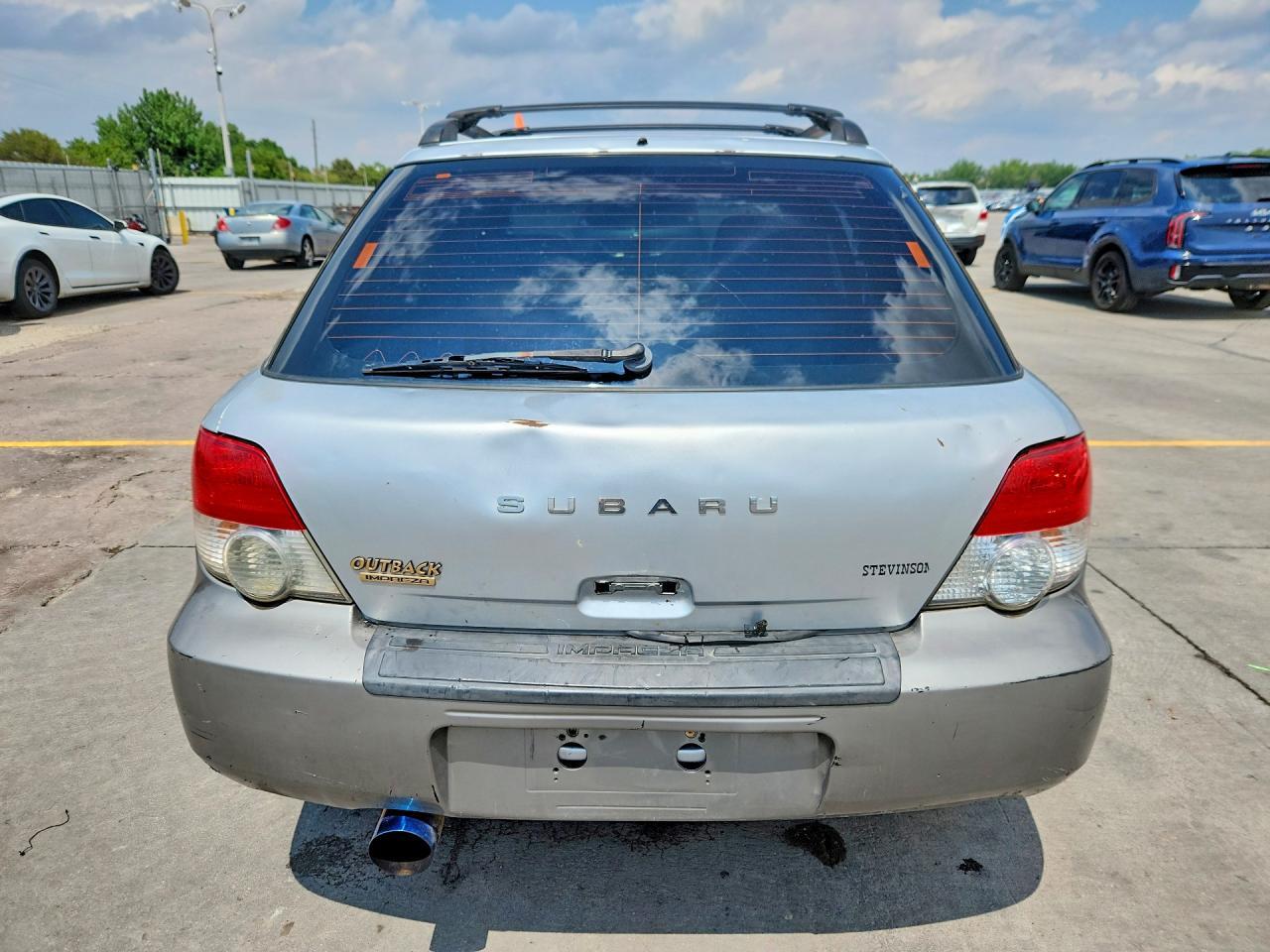 2004 Subaru Impreza Outback Sport - Фото 6
