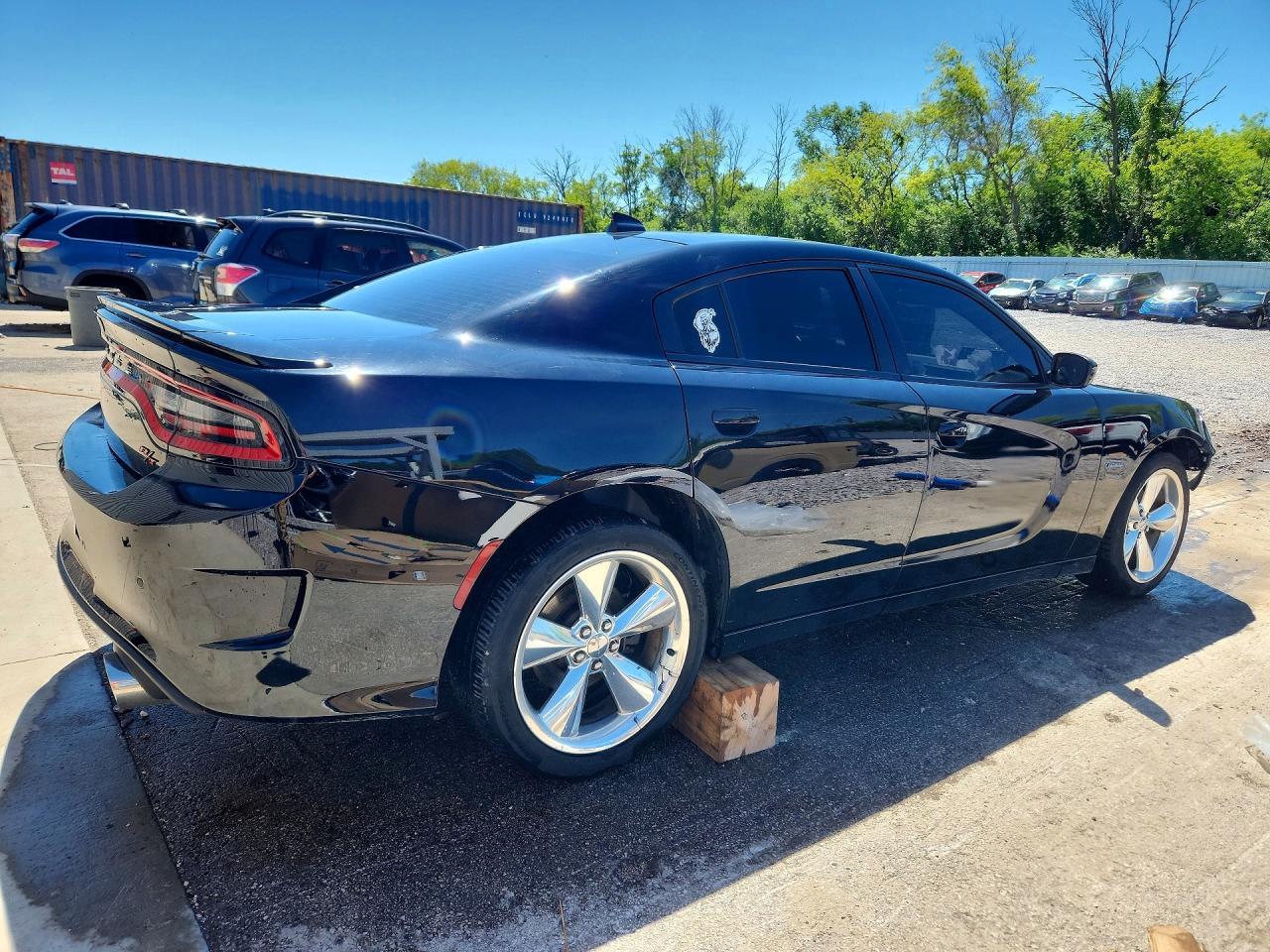2015 Dodge Charger R - Фото 3