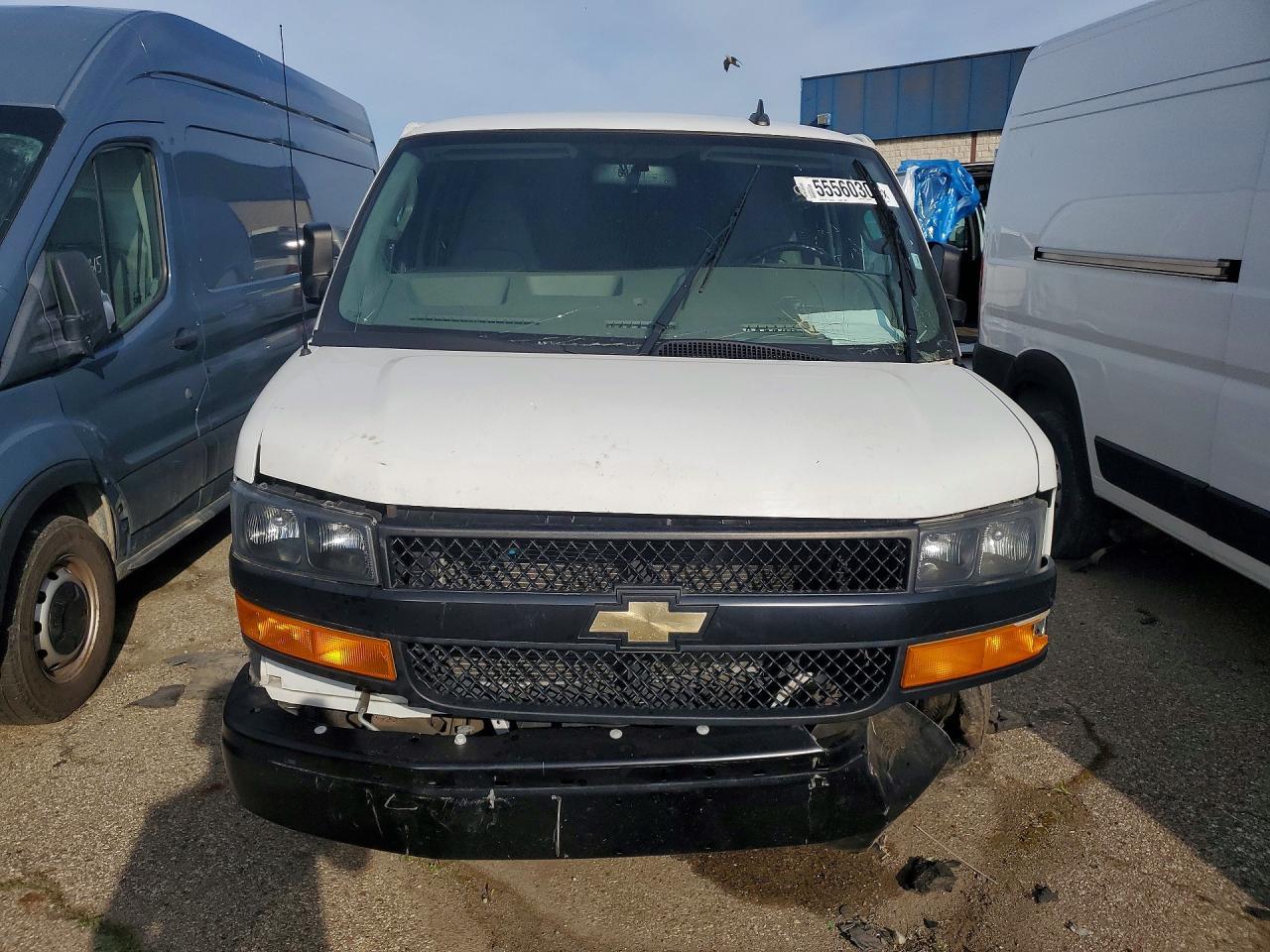 2023 Chevrolet Express G2500 - Фото 5