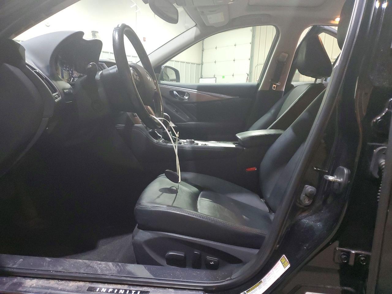 2017 Infiniti Q50 3.0T Premium - Image 7