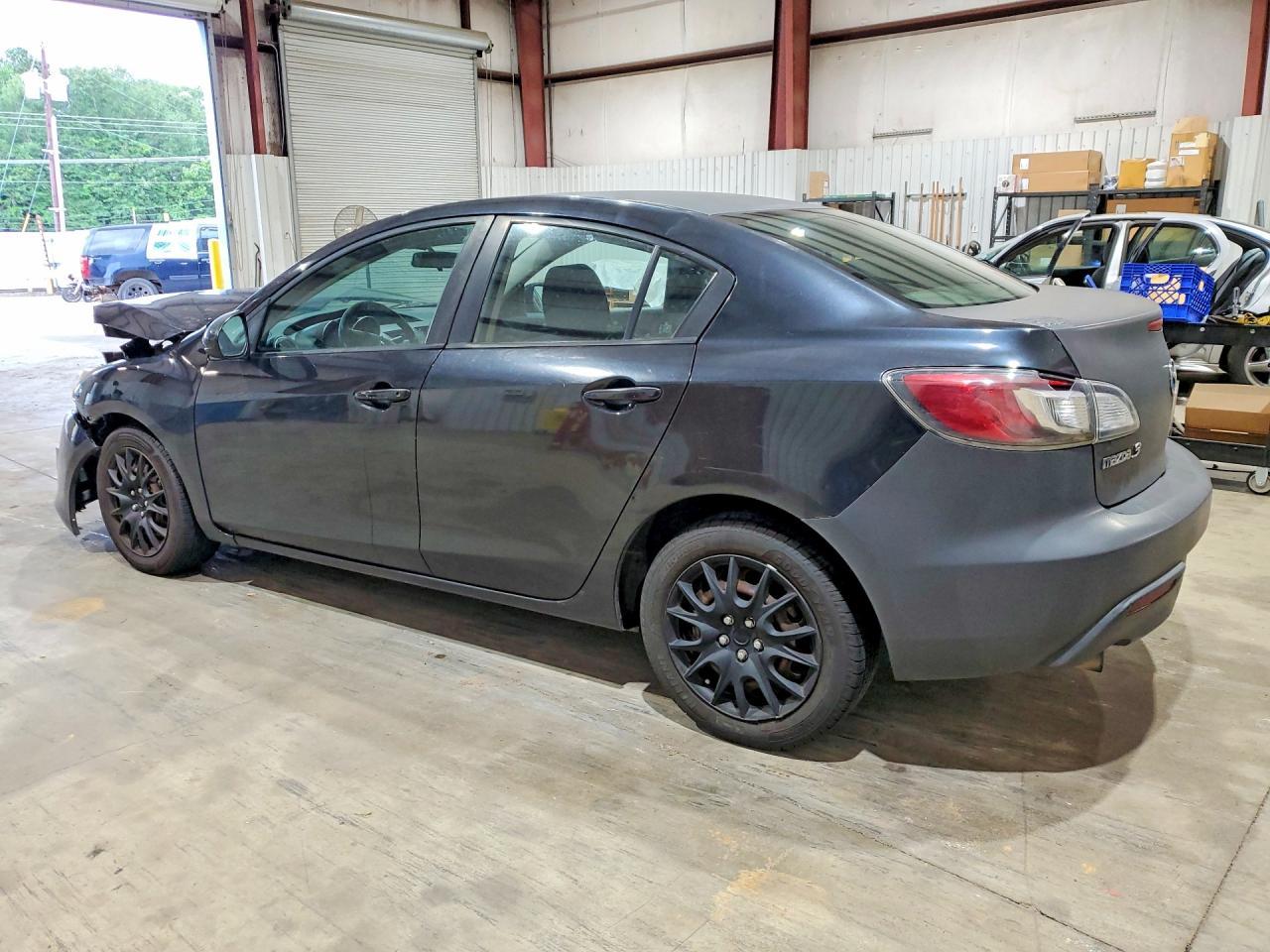 2011 Mazda 3 I - Фото 2
